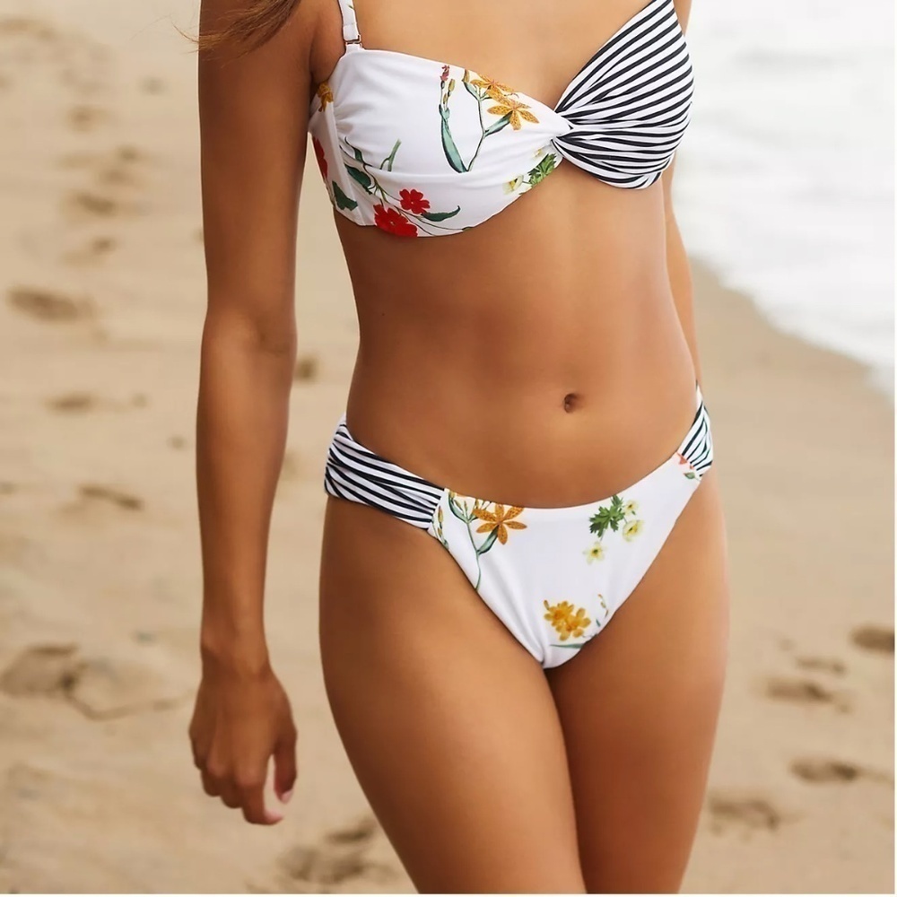 Anthropologie Contrast Ruched Floral Striped White Bikini Bottoms Sz XL